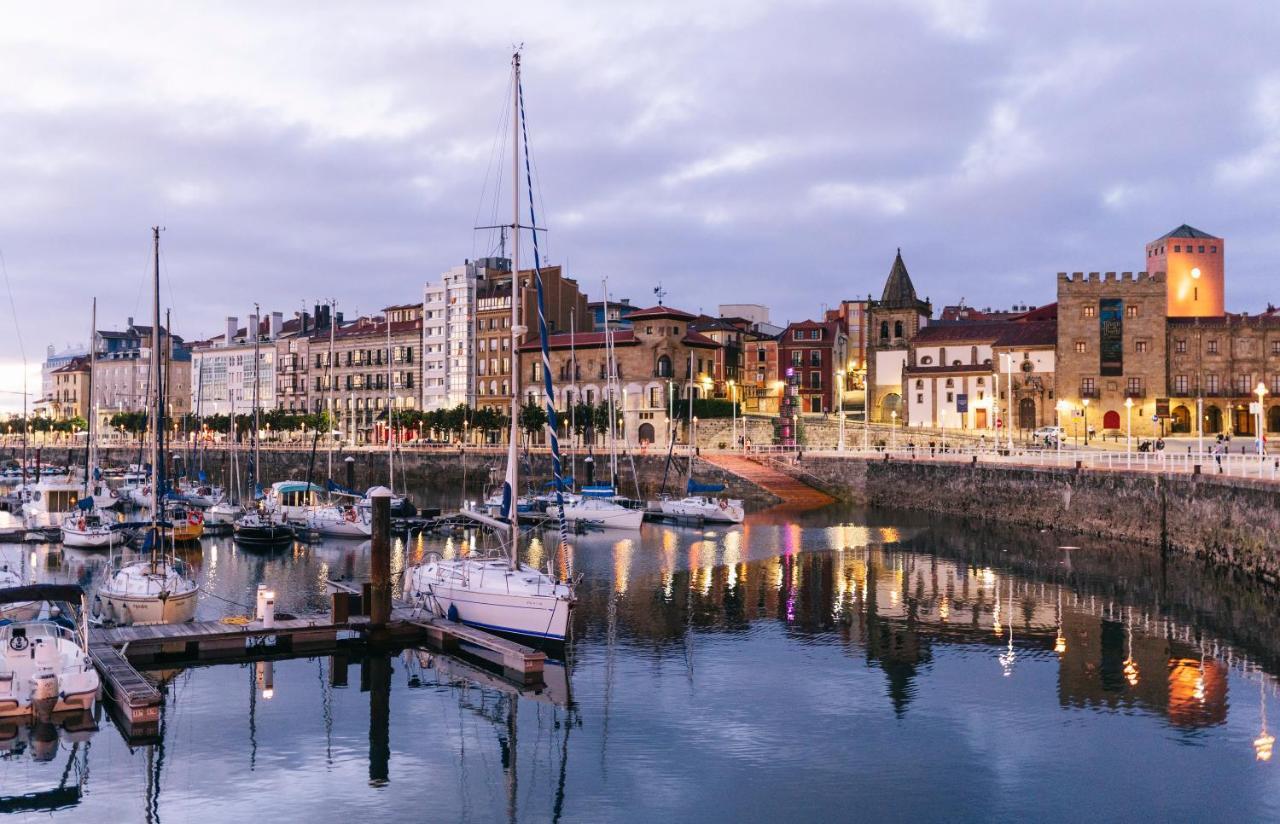 El Amarre - Navega En El Camarote De Un Navio Con Historia - Grupo Querbes Lägenhet Gijón Exteriör bild